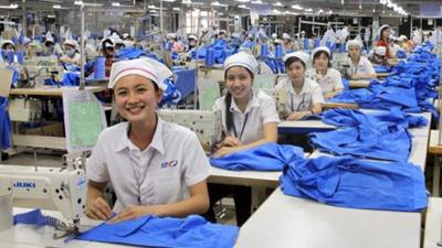 Navigating Early Retirement For Vietnam's Female Workers in 2024