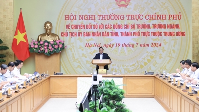 PM calls for all-people and comprehensive digital transformation