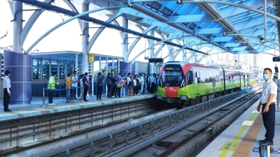 Elevated section of Nhon-Hanoi Station metro line starts commercial operation