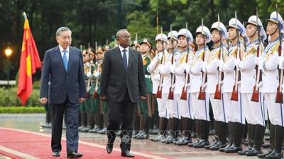 Leaders of Vietnam and  Guinea-Bissau hold talks 