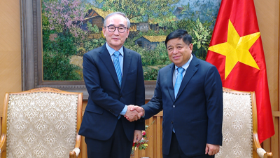 Korea Telecom proposes Global Development Center in Vietnam