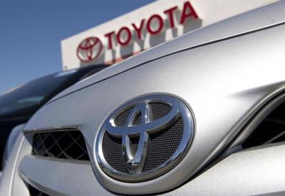 Toyota đoạt lại ngôi vương từ Volkswagen