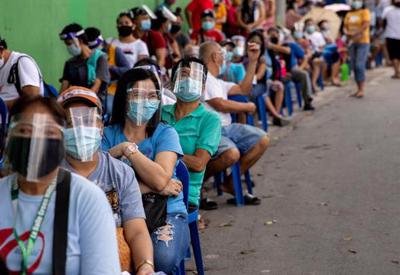 Philippines tính chi hơn 1,5 tỷ USD mua vaccine Covid-19