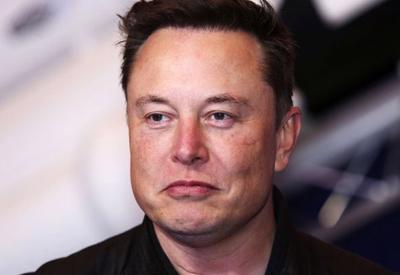 Elon Musk tính chuyển tiền mặt của Tesla thành Bitcoin