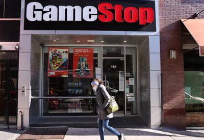 Cổ phiếu GameStop bất ngờ tăng gấp đôi, “cơn điên” trở lại?