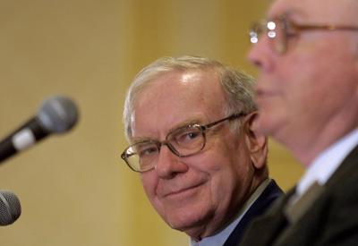 "Cánh tay phải" hơn 40 năm của Warren Buffett tại đế chế đầu tư là ai?