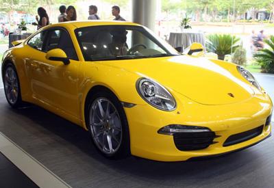 “Siêu phẩm” Porsche 911 Carrera 2012 đến Việt Nam
