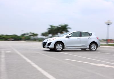 Mazda được vinh danh nhờ hệ thống chống va chạm