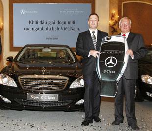 Mercedes-Benz bán xe cao cấp cho Khách sạn Park Hyatt Sài Gòn