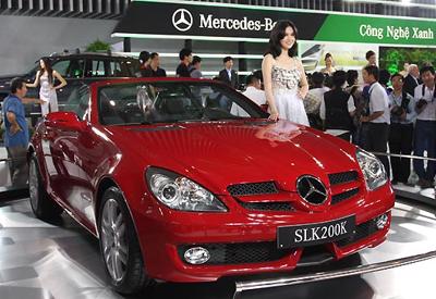 Mercedes-Benz áp dụng tỷ giá mới cho giá xe