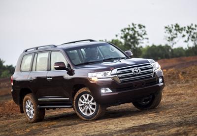 Toyota giảm giá ôtô nhập khẩu tới 164 triệu đồng