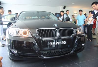BMW hỗ trợ hàng trăm triệu đồng lệ phí trước bạ cho khách hàng