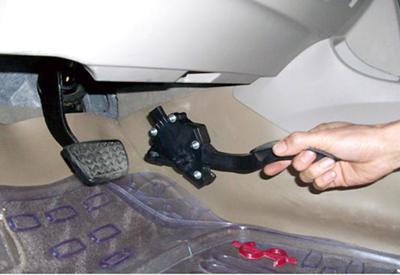 Nhiều đại lý ôtô nhận kiểm tra lỗi xe Toyota