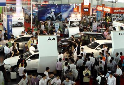 Vietnam AutoExpo 2010: Màn trình diễn của xe nhập khẩu