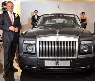Rolls-Royce tính chuyện sản xuất xe chạy điện