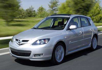 Hơn 200.000 xe Mazda3 và Mazda5 dính thu hồi