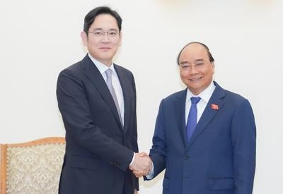 Thủ tướng đề nghị Samsung đầu tư nhà máy bán dẫn tại Việt Nam