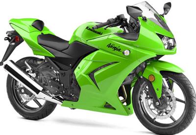 Kawasaki triệu hồi 18.074 chiếc môtô Ninja 250R 