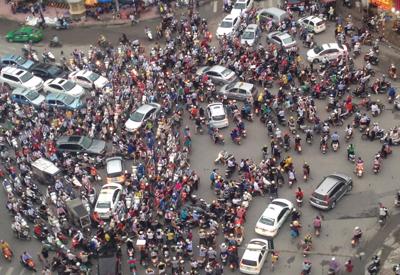 Hà Nội không cấm mà chỉ tính dừng xe máy sau 2030
