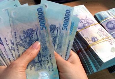 Lãi suất tín dụng đen tới 1.400%, cho vay ngang hàng 700%