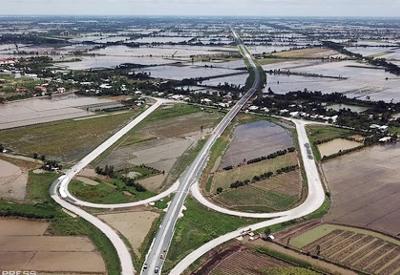 Vì sao xây đường cao tốc ở Đồng bằng sông Cửu Long chậm so với kế hoạch?