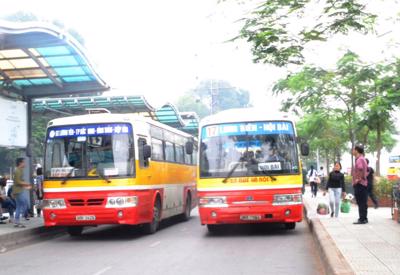Xe buýt Hà Nội kém sức hút: Khó đáp ứng 20% nhu cầu năm 2020