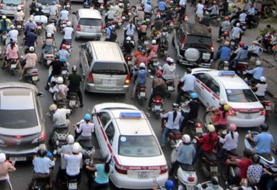 “Hà Nội chưa thể cấm xe máy 10 năm tới”