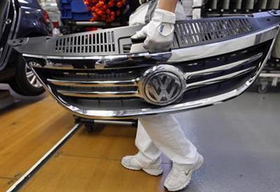 Cổ phiếu Volkswagen rớt mạnh vì bê bối “nói dối” ở Mỹ