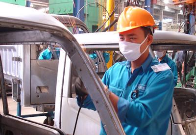 Công nghiệp ôtô Việt: “Quẳng” xe hơi đi và vui sống?