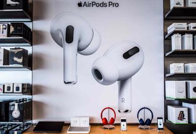 Apple tính giảm sản lượng AirPods tại Việt Nam