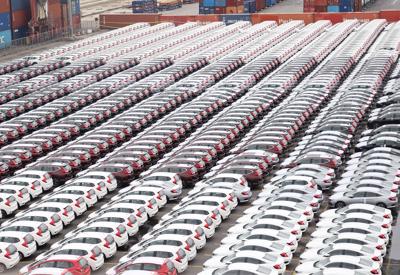 Người Việt chi hơn 1,1 tỷ USD nhập khẩu ô tô 4 tháng đầu năm