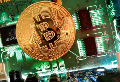 Bitcoin tuột mốc 40.000 USD, lại có chuyên gia nói tiền ảo có thể thay thế vàng