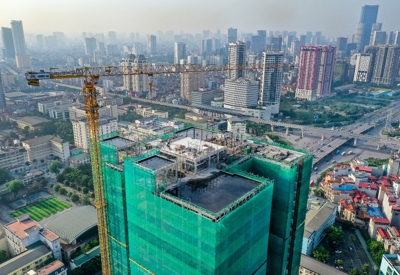 Giá vật liệu xây dựng tăng cao và lợi thế của dự án đã cất nóc