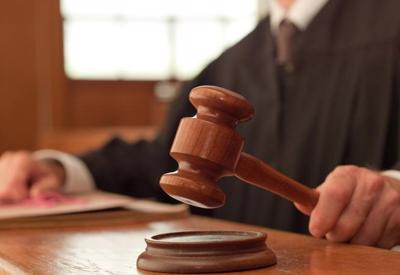 SSC xử phạt hàng loạt lãnh đạo và người liên quan do mua bán quên báo cáo