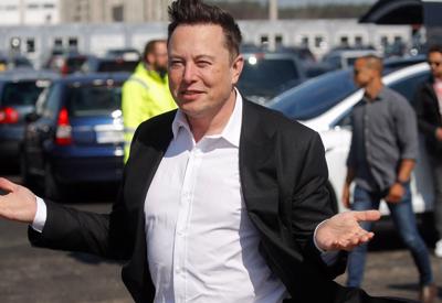 Elon Musk sống ở đâu sau khi bán hết nhà cửa?