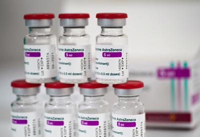 Thêm 1,2 triệu liều vaccine Covid-19 của AstraZeneca về đến Việt Nam