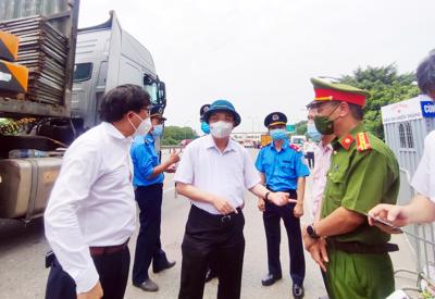 Chủ tịch Hà Nội Chu Ngọc Anh: Khẩn trương lên phương án thông xe “luồng xanh” nhanh nhất