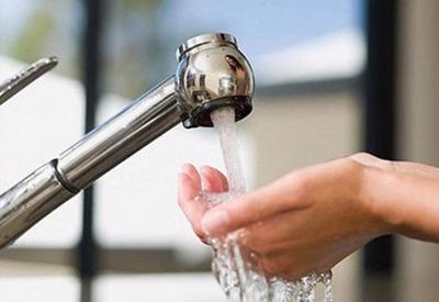 Chính phủ chỉ đạo giảm giá nước sinh hoạt cho người dân bị ảnh hưởng dịch Covid-19