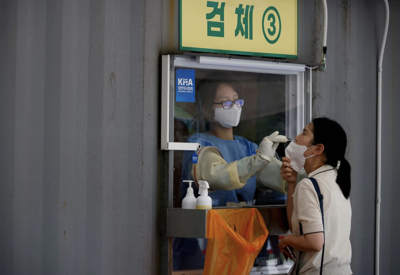 Hàn Quốc cảnh báo về biến chủng mới Delta Plus và hiệu quả của vaccine