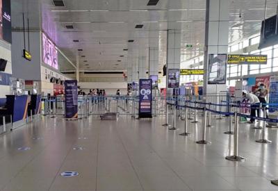 Giảm tối đa số chuyến bay đến sân bay Nội Bài 
