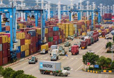 Chính sách “triệt tiêu Covid” khiến cảng biển Trung Quốc tắc cứng, chuỗi cung ứng toàn cầu bị đe doạ