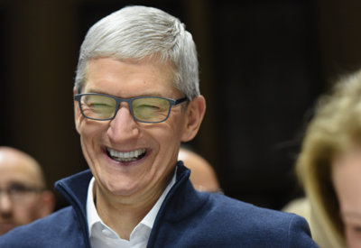 Nhà đầu tư lãi bao nhiêu nếu mua cổ phiếu Apple 10 năm trước?