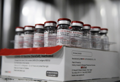 WHO bắt đầu phân phối vaccine Trung Quốc, dự kiến giao 100 triệu liều trong 1 tháng