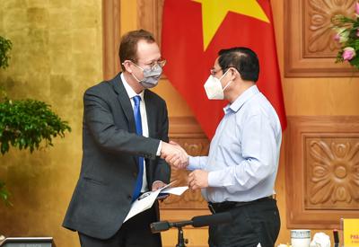 Thủ tướng: Chính phủ Việt Nam luôn cầu thị lắng nghe và chia sẻ khó khăn với doanh nghiệp FDI