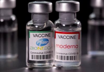 CDC Mỹ: Vaccine Moderna hiệu quả hơn vaccine Pfizer