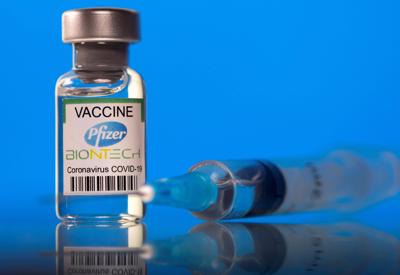 Mỹ mua thêm hàng trăm triệu liều vaccine Pfizer để quyên góp cho thế giới
