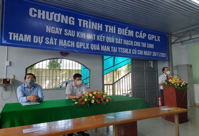 TP.HCM: Thí điểm cấp bằng lái ngay sau khi thi sát hạch