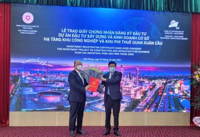 Trao chứng nhận đầu tư siêu dự án 11 ngàn tỷ - khu phi thuế quan, logistics và công nghiệp Lạch Huyện, Hải Phòng