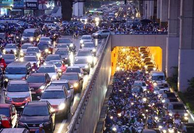 Hà Nội chi gần 1.900 tỷ đồng giải quyết "vấn nạn" ùn tắc giao thông