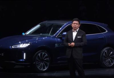 Huawei nhảy vào lĩnh vực ô tô điện, cạnh tranh với Tesla
